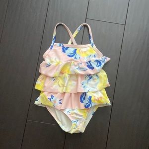 Carter’s baby girl cross cross ruffle floral print swimsuit size 9M EUC
